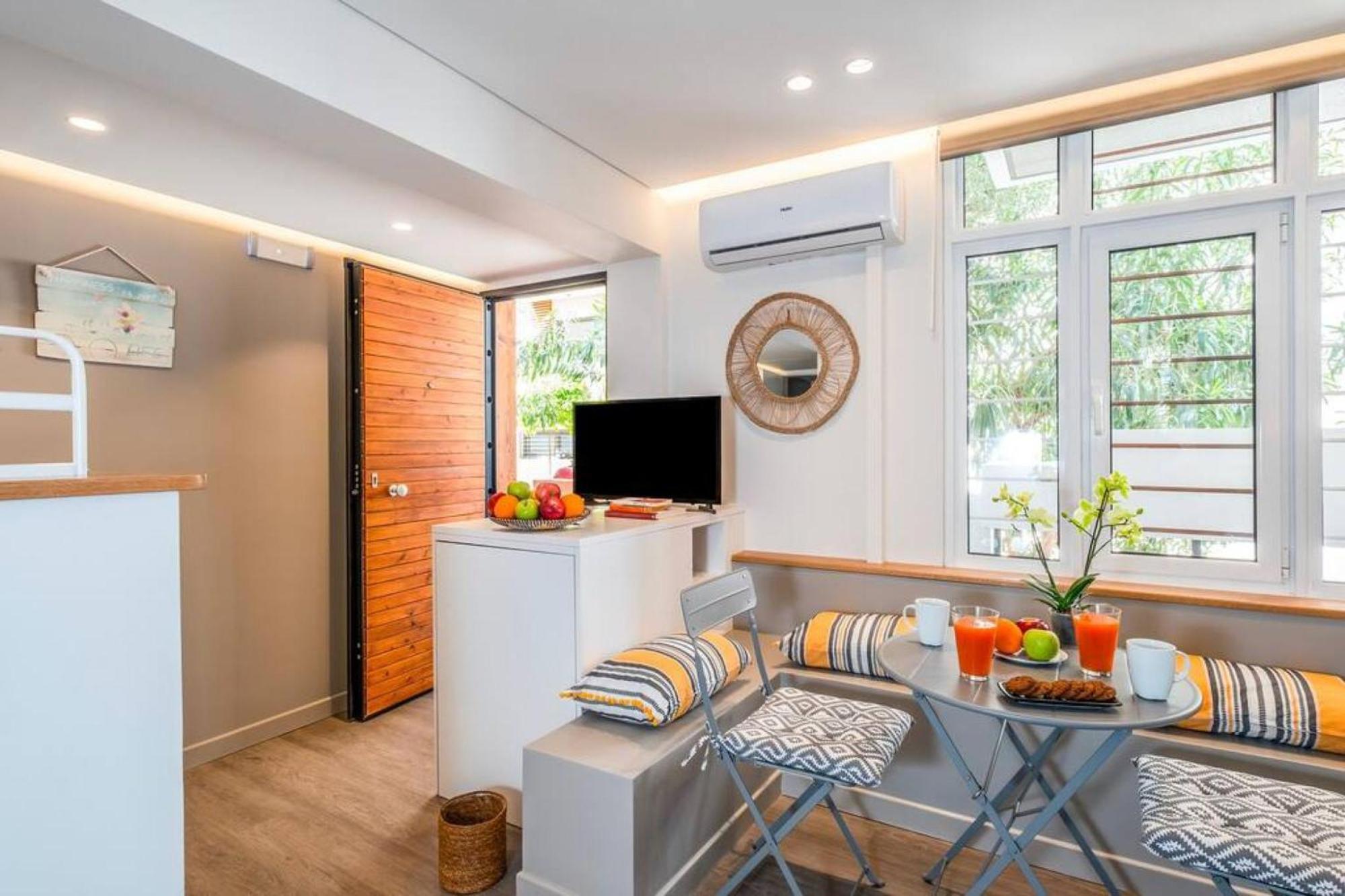 Cozy Nest At Acropolis Footsteps Apartment *